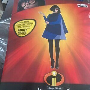 The incredibles 2  Edna Mode deluxe costume